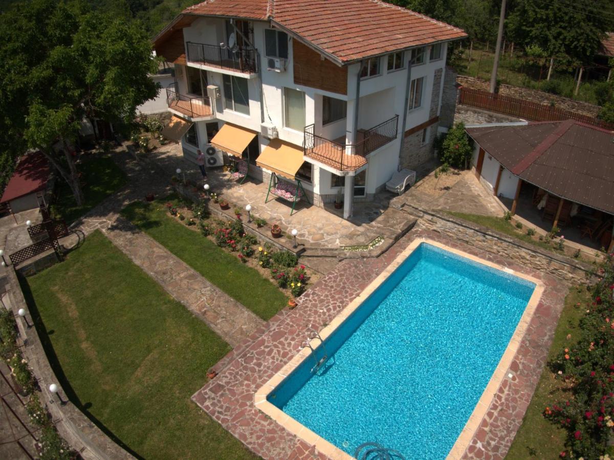 Rosarium Residence Guest House Dryanovo Exterior foto