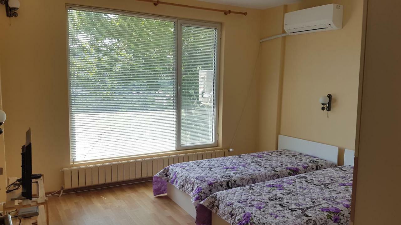 Rosarium Residence Guest House Dryanovo Exterior foto
