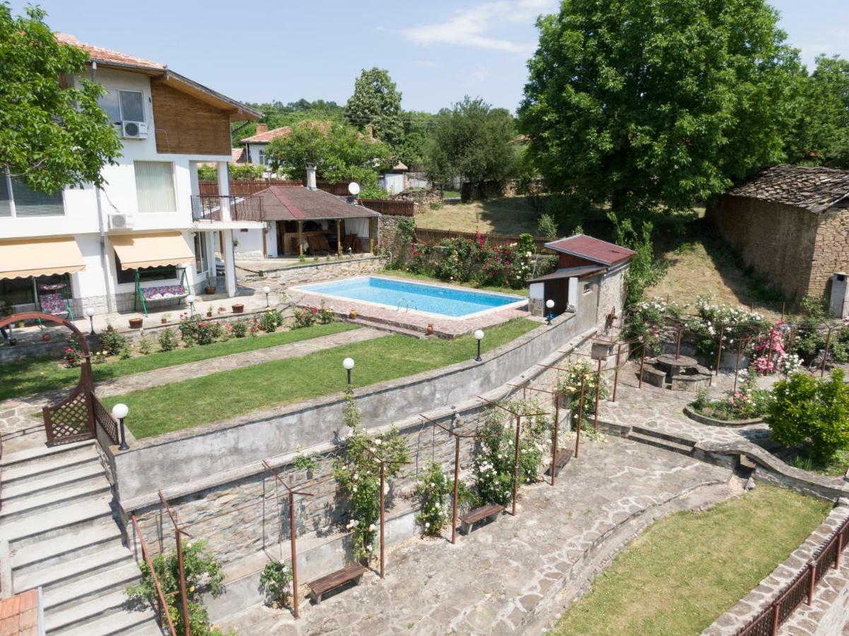 Rosarium Residence Guest House Dryanovo Exterior foto