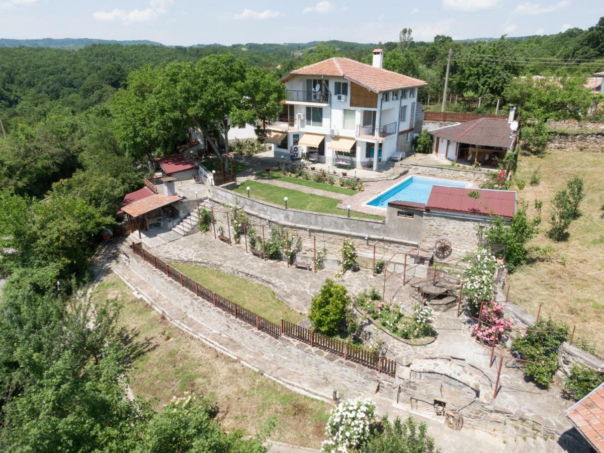 Rosarium Residence Guest House Dryanovo Exterior foto